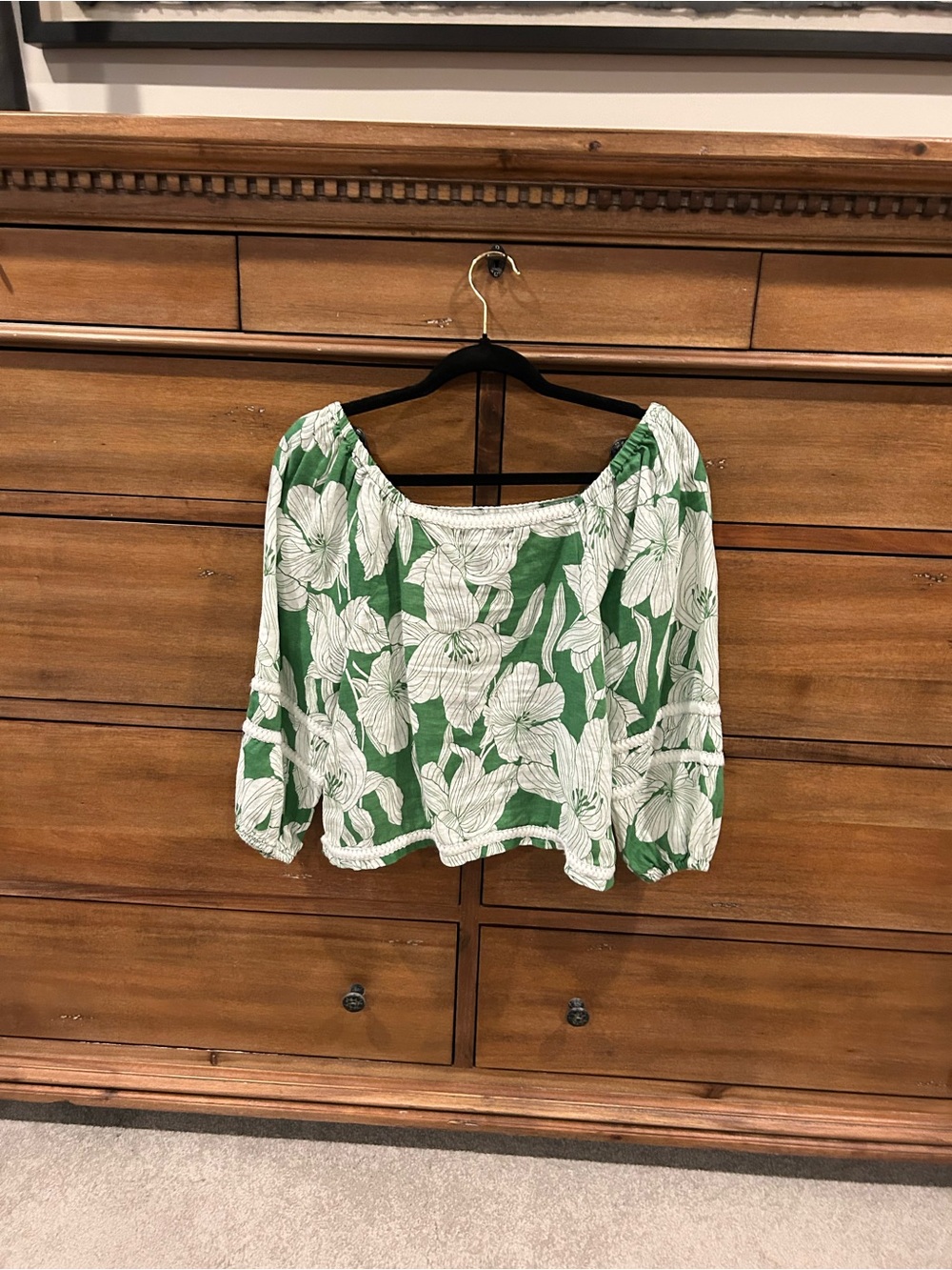 Tahari Green and White Floral linen square neck blouse